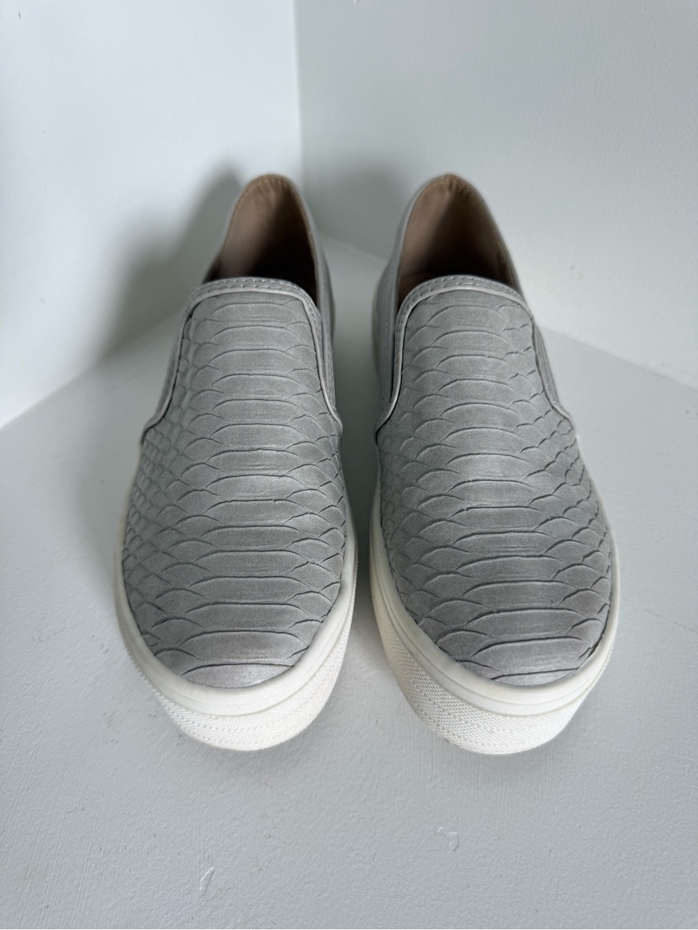 Women’s Grey CCOCCI Peyton Slip-On Sneakers - Textured Upper Sz 6.5